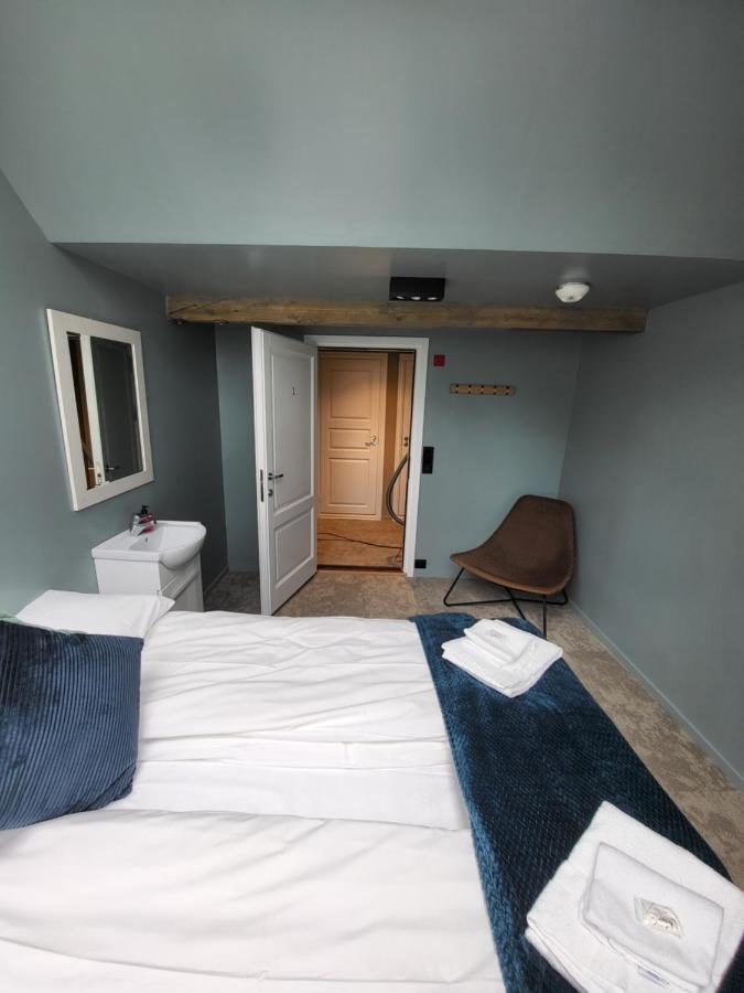 Brygga Restaurant&Rooms Å Exteriör bild